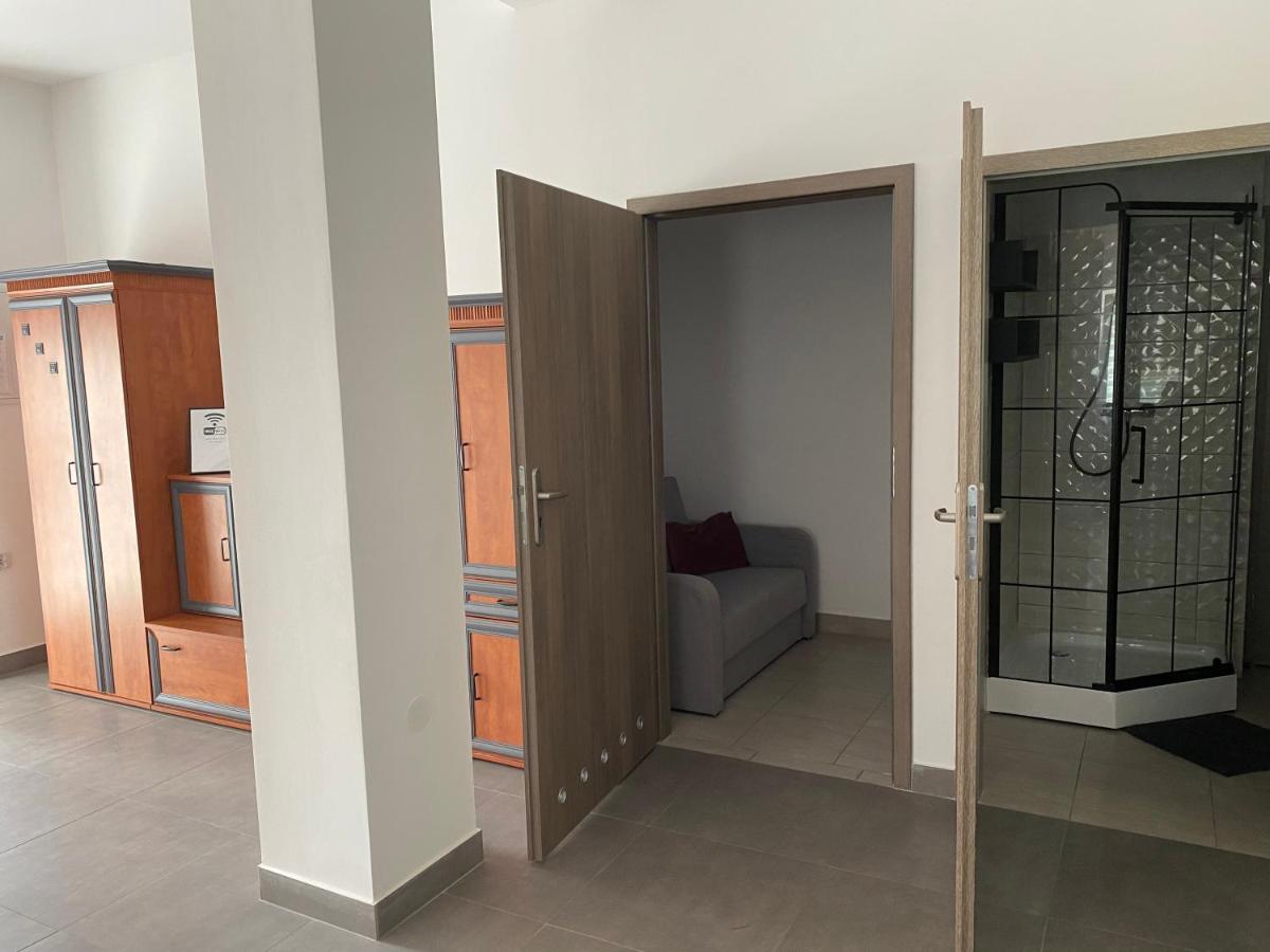 Apartamenty Pod Wierzbami Dwikozy Bagian luar foto
